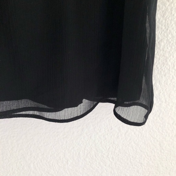 [New York & Company] Flowy Tank Top - Picture 4 of 7